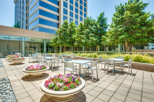 2nd Floor Balcony Patio